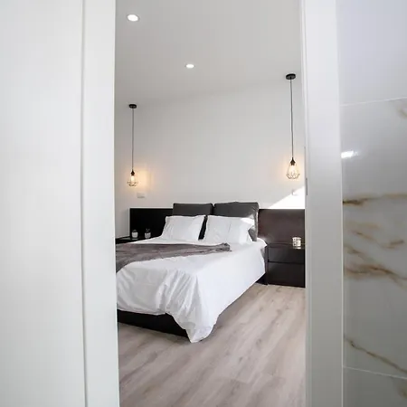 Azores Pdl House Апартаменты Понта-Делгада