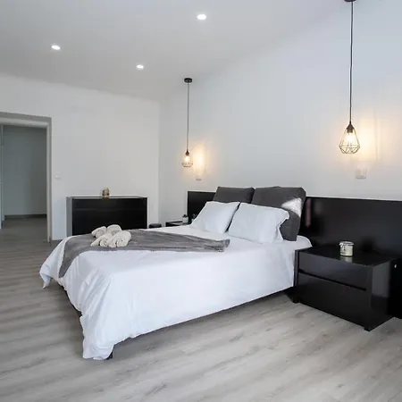 Апартаменты Azores Pdl House Понта-Делгада