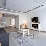 Azores Pdl House Понта-Делгада